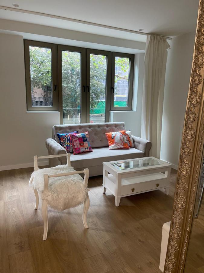 Flat In Passeig De Gracia Lägenhet Barcelona Exteriör bild